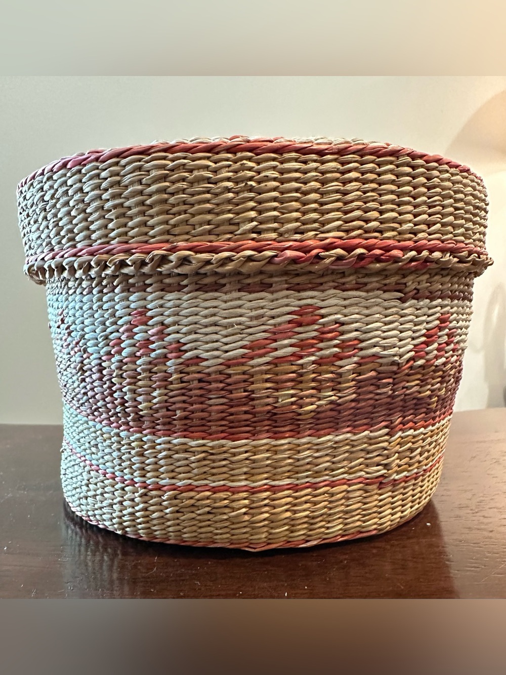 Slightly flexible, delicate woven lidded basket • small